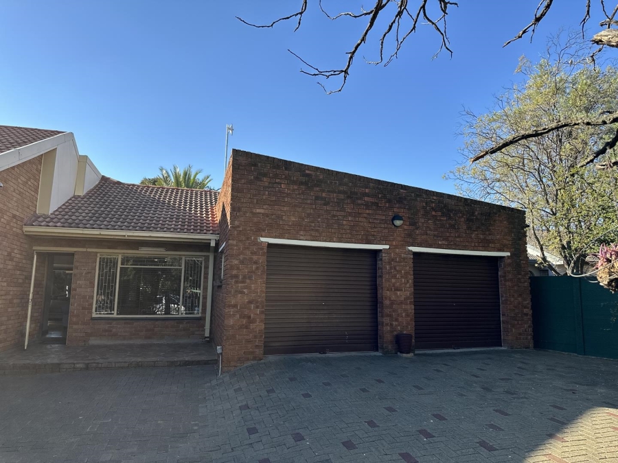 3 Bedroom Property for Sale in Fichardt Park Free State